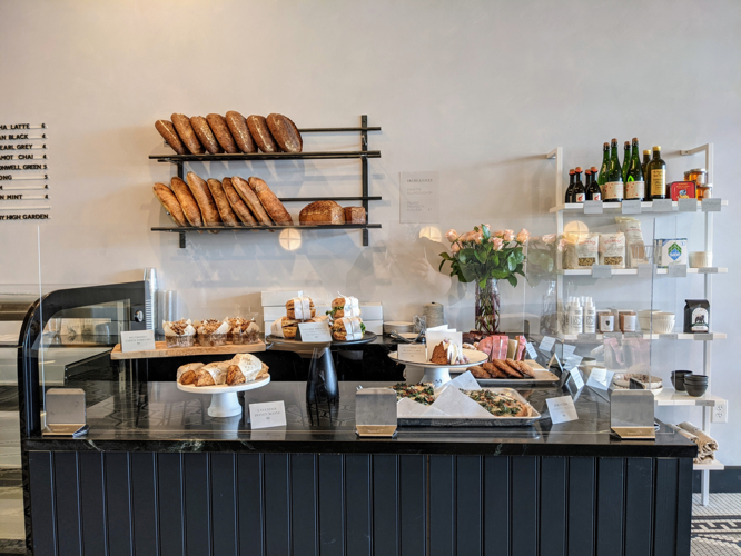 Roze Pony Opens in Belle Meade