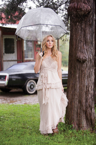 Reintroducing Ashley Monroe, country's great trad hope
