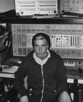 A Song for Craig: Lurking in the Craigslist 'Musicians' Community [East Nashville]