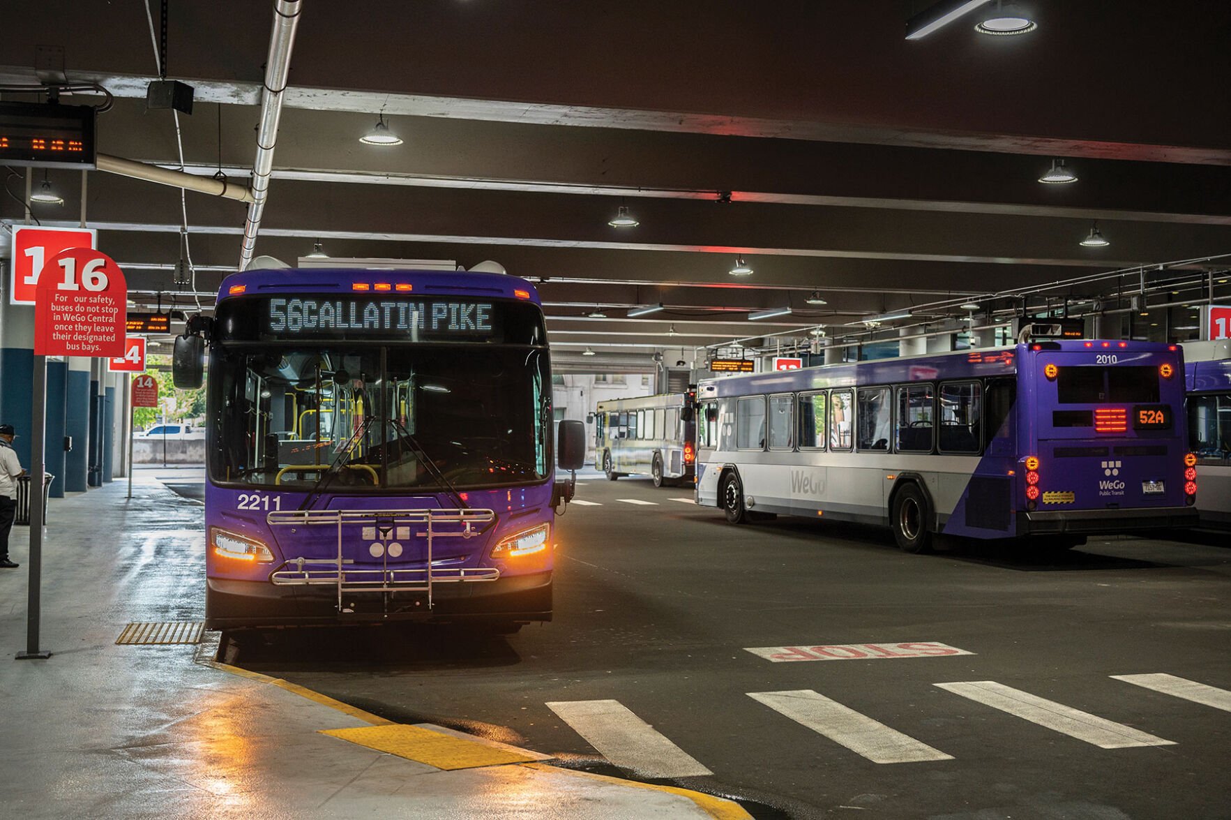 coverHannaRidesBus-0247.jpg