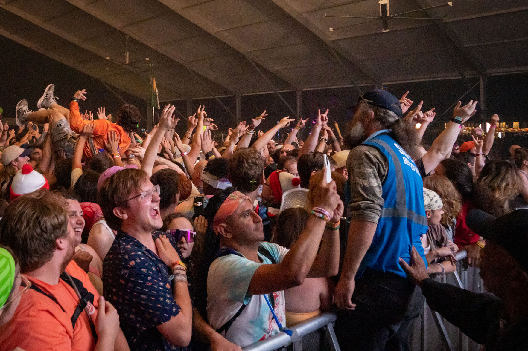 Bonnaroo2023Day1_CandidsAndCrowdShots-22.jpg