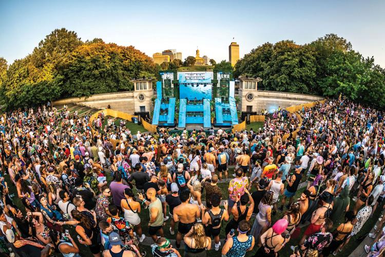 Crowd at Bicentennial Capitol Mall State Park for Deep Tropics