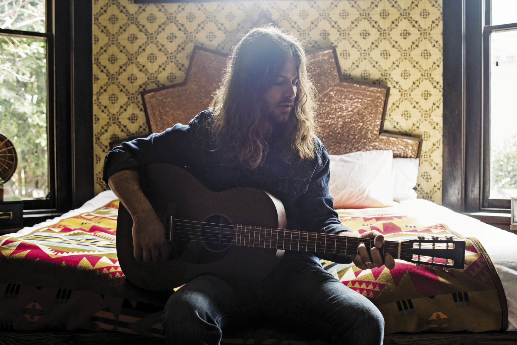 Brent Cobb Paints the Joy and Sadness of Rural Life in Stunning Detail on His New LP <i>Shine On Rainy Day</i>