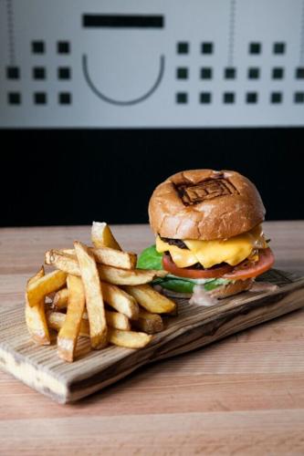 Fort Louise Opens in Inglewood