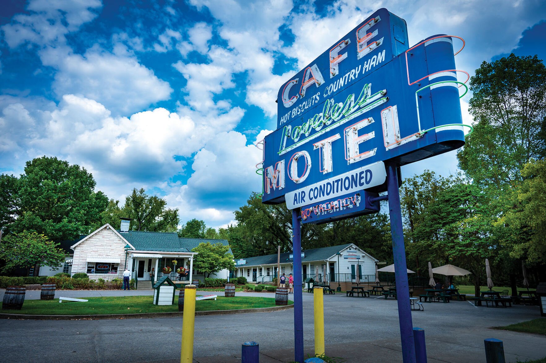 LovelessCafe-5637.jpg