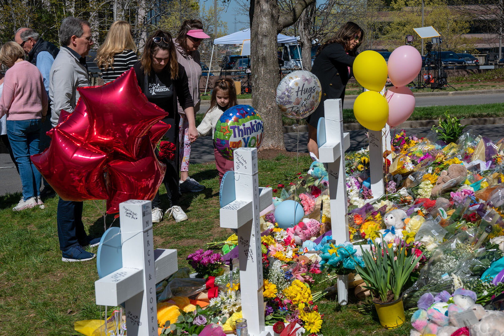 CovenantSchoolShooting2023MemorialSite_Masters-14.jpg