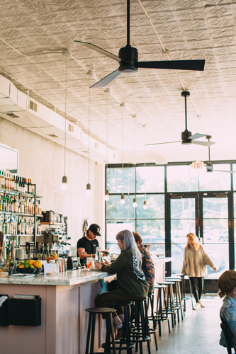 Cafe Roze Is Secretly One of the City’s Most Fascinating Restaurants