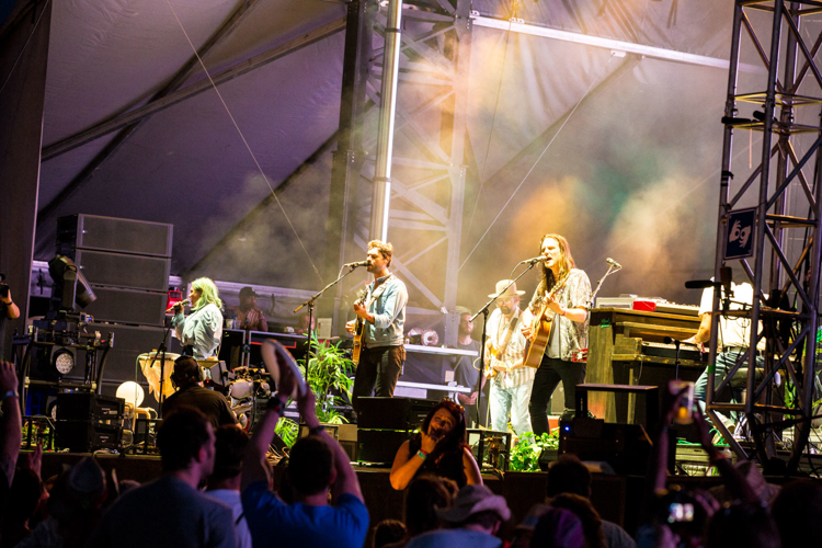 Future Islands, Cage the Elephant, Tegan & Sara and More Groove on Bonnaroo Day Three