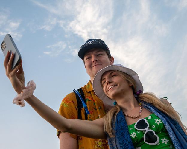 Bonnaroo2023Day1_CandidsAndCrowdShots-13.jpg