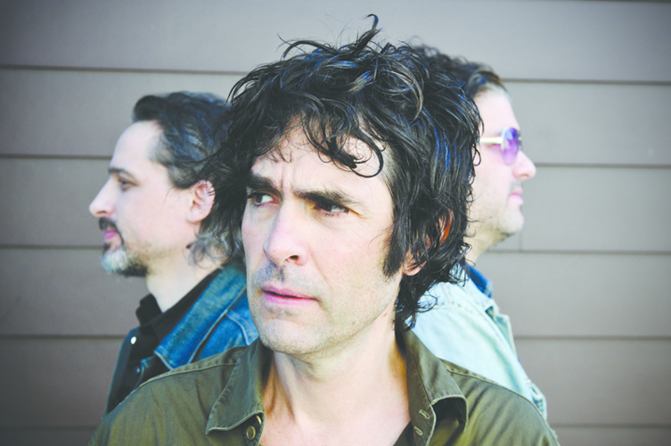 Fellow indie-rock founders and onetime labelmates Yo La Tengo and Jon Spencer Blues Explosion square off