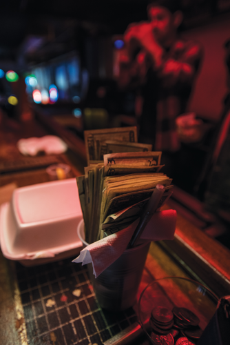 Nashville, 2 a.m.: Robert’s Western World