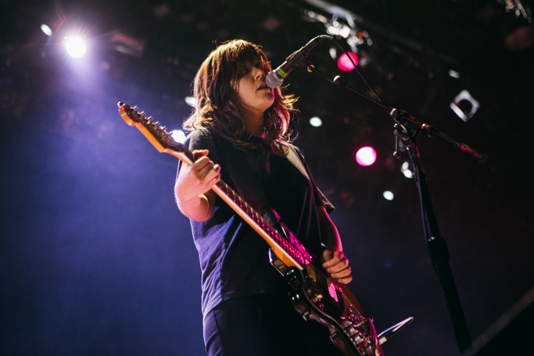 Courtney Barnett and Kurt Vile Keep It Low-Key at the Ryman