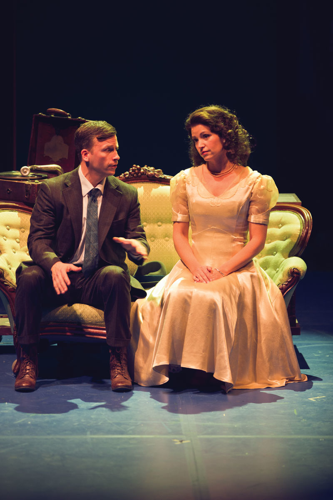 Studio Tenn's <i>It's a Wonderful Life</i> doesn't quite lasso the moon