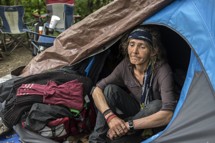 Photo Series: Metro Begins Clearing Homeless Encampment at Fort Negley