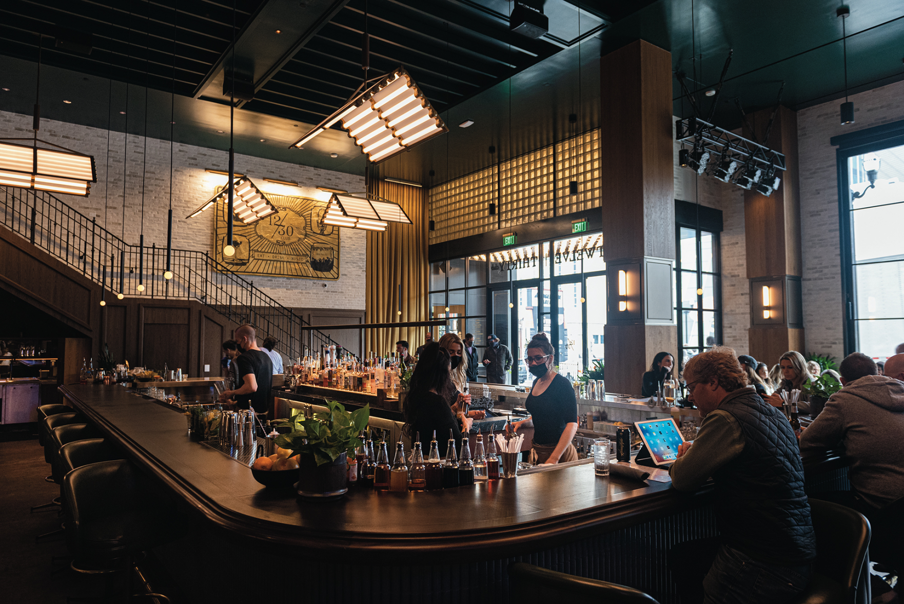 A Quick Tour of the Dining Options at Fifth + Broad Downtown