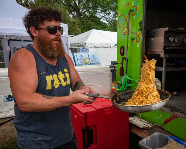 Bonnaroo2023Day1_CandidsAndCrowdShots-09.jpg
