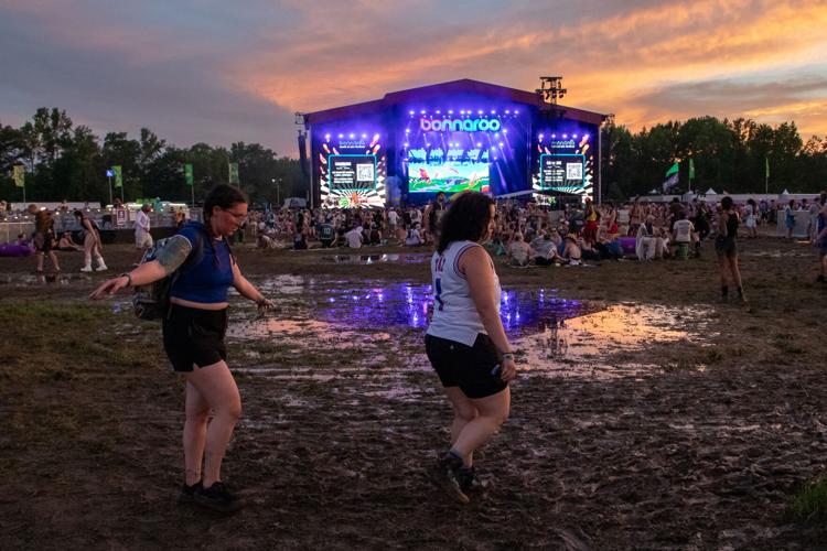2026BonnarooDay2Candids_Web-04.jpg