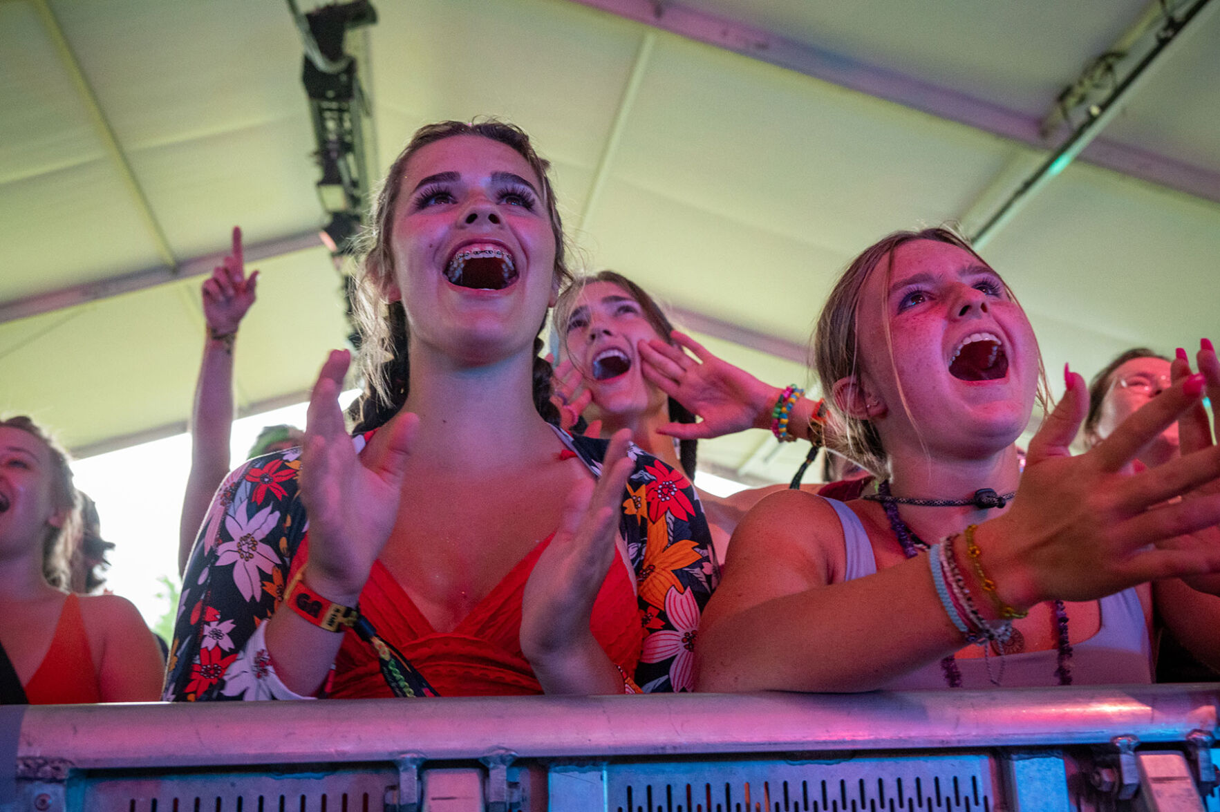 Bonnaroo2023Day1_CandidsAndCrowdShots-03.jpg