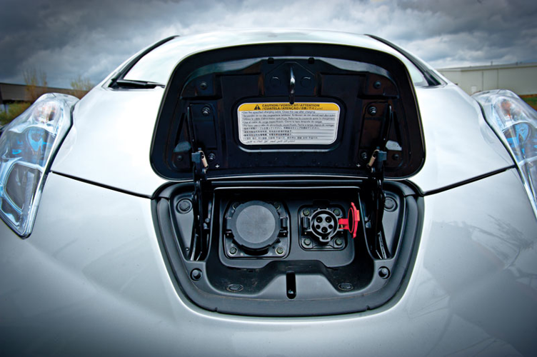 Warning: The all-electric Nissan LEAF may be habit-forming