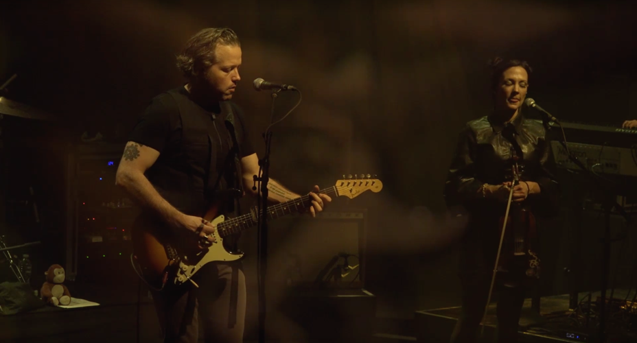 Jason Isbell and the 400 Unit's NYE Livestream Caps a Turbulent Year