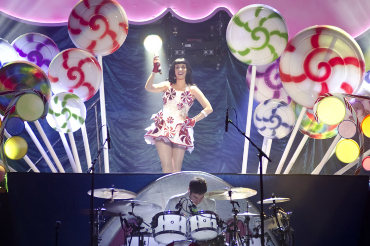 Katy Perry w/Janelle Monae at Bridgestone Arena, 8/19/11