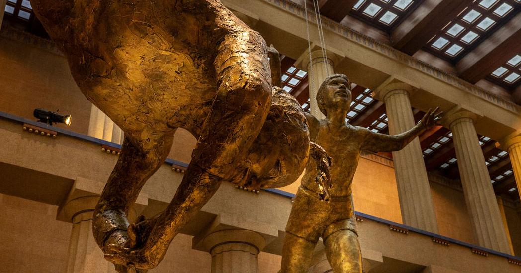 LeQuire Returns to the Parthenon for ‘Monumental Figures'