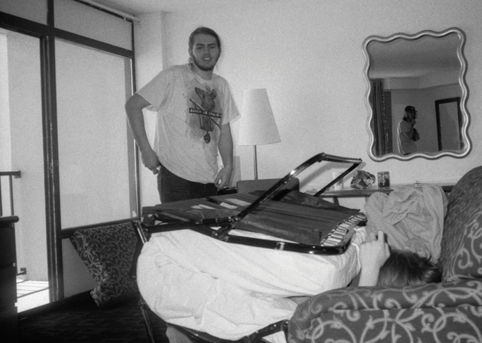 Notes and photos from local teenage punk troupe Jawws' tour opening for The Offspring