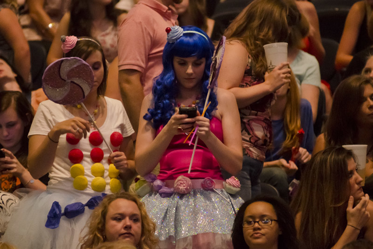 Katy Perry w/Janelle Monae at Bridgestone Arena, 8/19/11