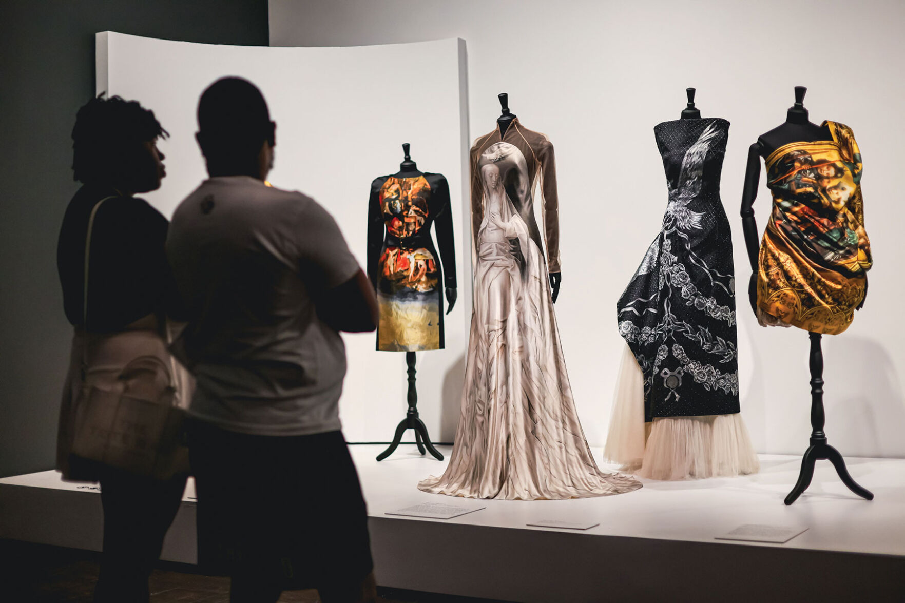 Lee Alexander McQueen & Ann Ray's ‘Rendez-Vous’ At The Frist | Visual ...