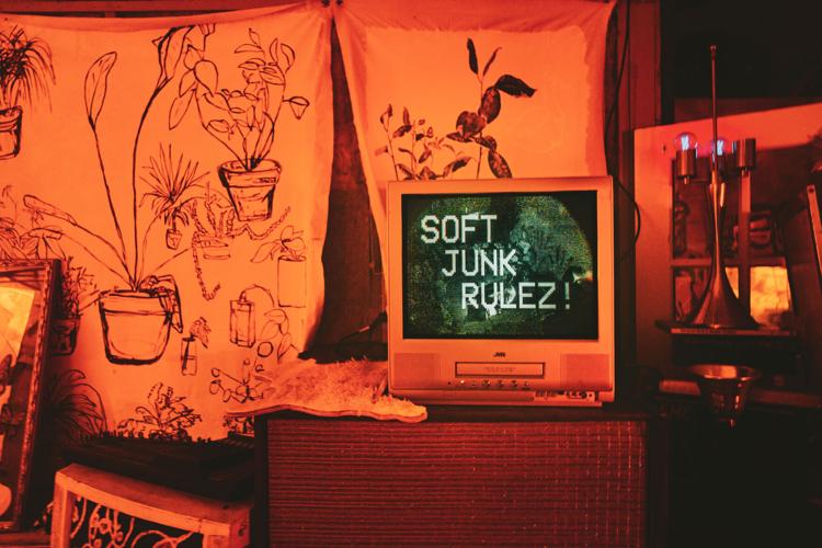 Venue - Erin Folk_3.jpg