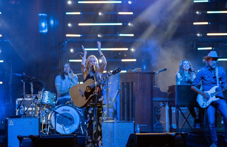 Sheryl Crow-10.jpg