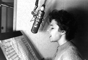 Country Music Hall of Fame pays tribute to Little Miss Dynamite, Brenda Lee