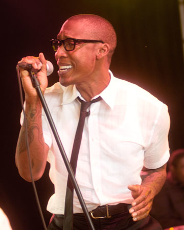 Raphael Saadiq at Bonnaroo