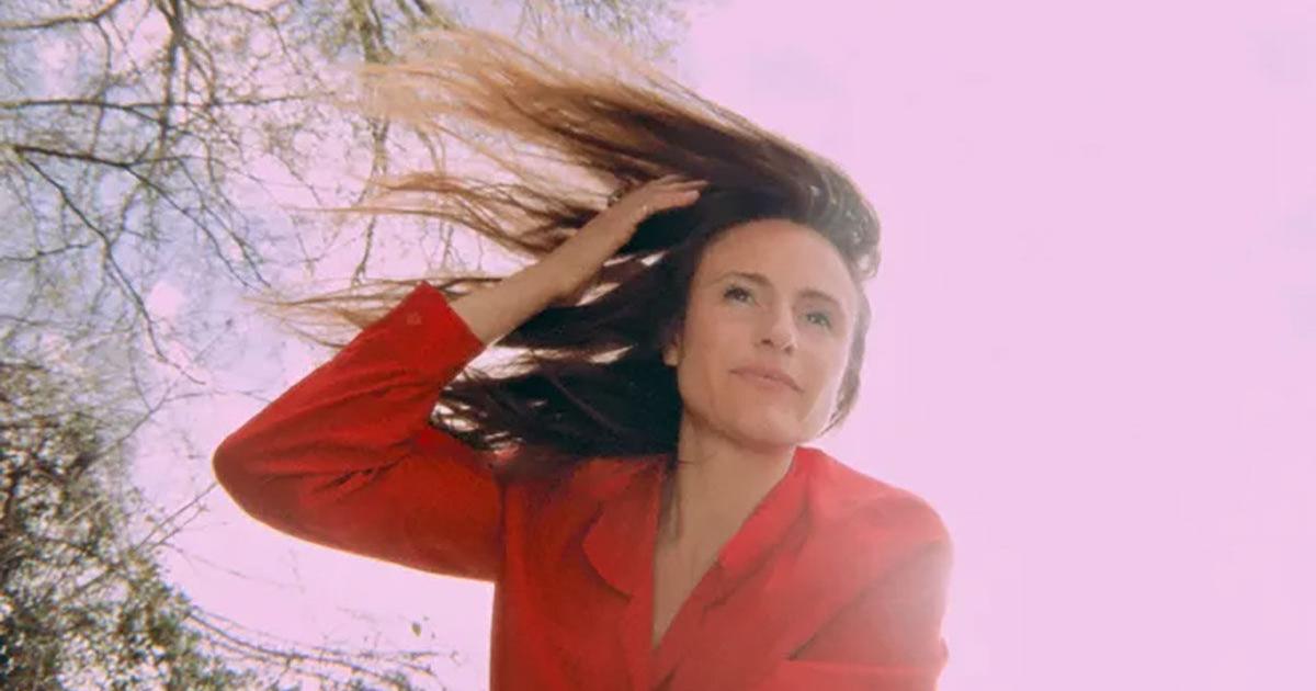 Jessie Gray Seeks Answers From the Universe on ‘The Muse’