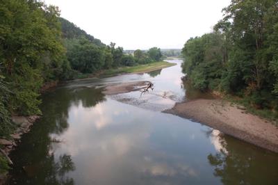 newsLow-river-flows-at-Totty’s-Bend-Bridge-in-Hickman-County.jpg