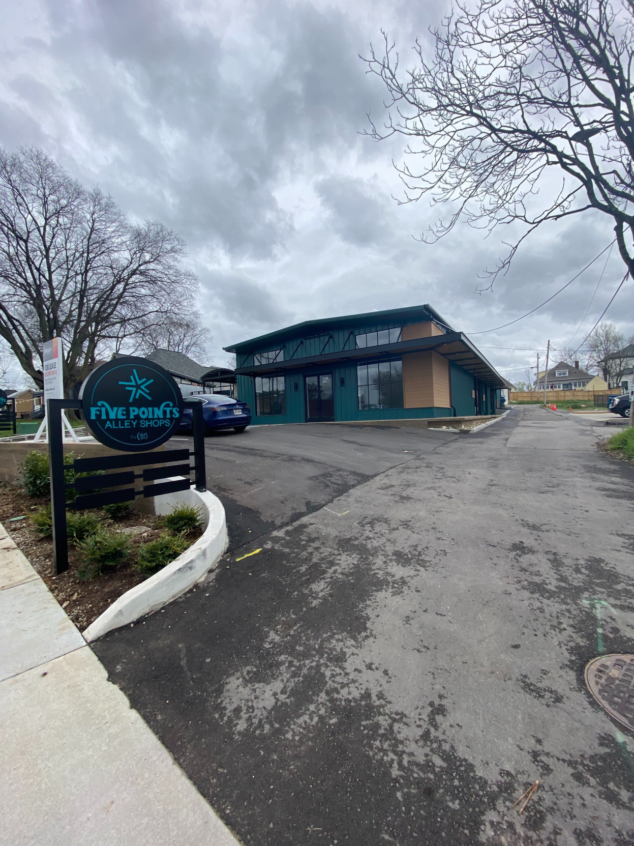 Burger & Company Opening Set for Summer in Five Points