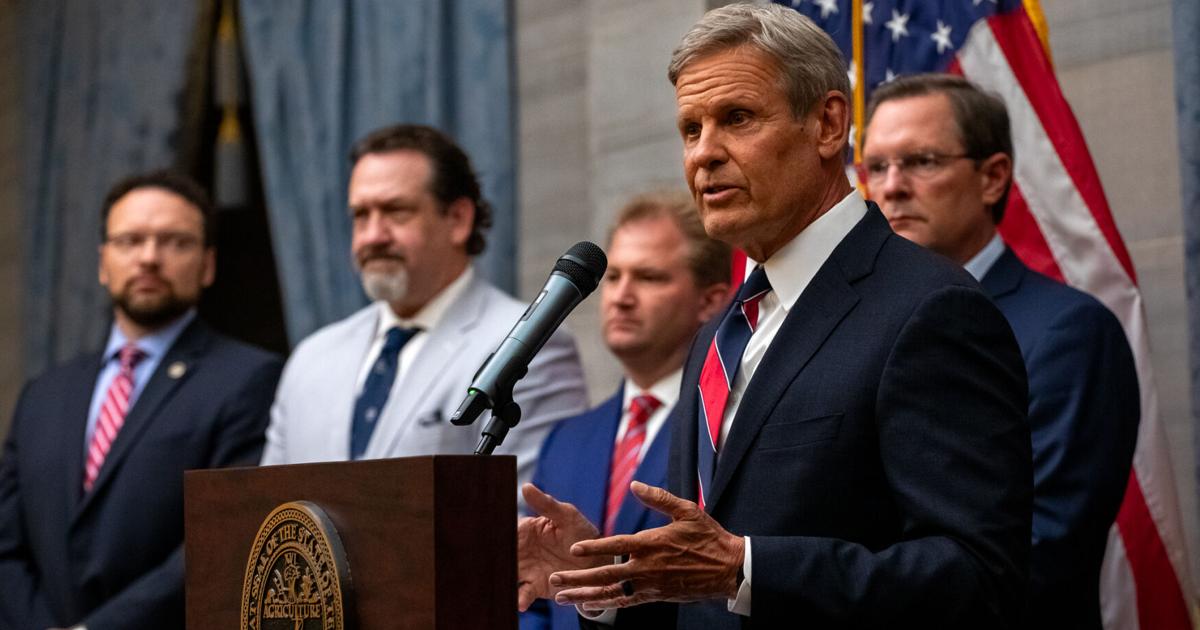 Lee Calls Lawmakers Back to Redraw Congressional Lines | Pith in the ...