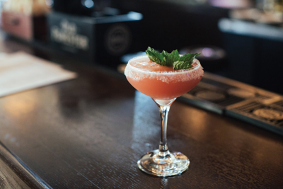 Best Cocktail Fan Hangout