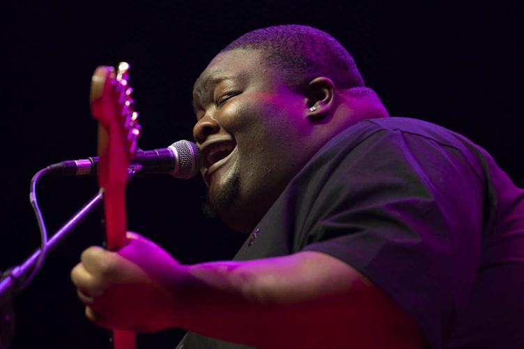 buddy guy (6 of 41).jpg