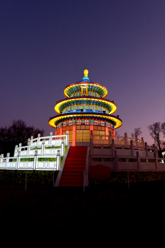 A Tour of Nashville’s Biggest and Brightest Holiday Displays