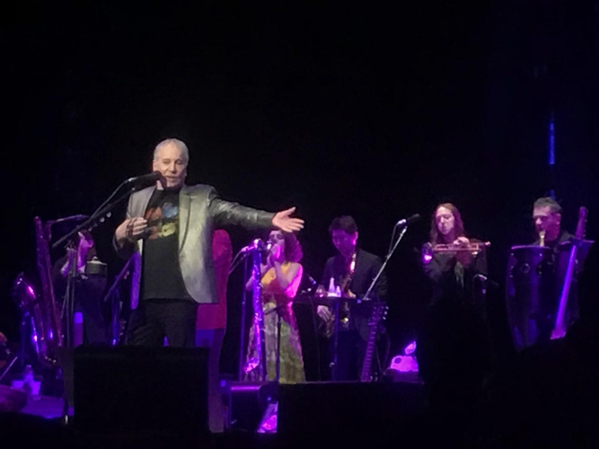 Paul Simon Says Farewell in Style at Bridgestone Arena