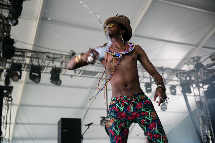 Bonnaroo Sunday, 6/14/15 [Hurray for the Riff Raff, Shabazz Palaces, The Very Best, Sol Cat, Freddie Gibbs and Madlib, Florence and the Machine, Robert Plant]