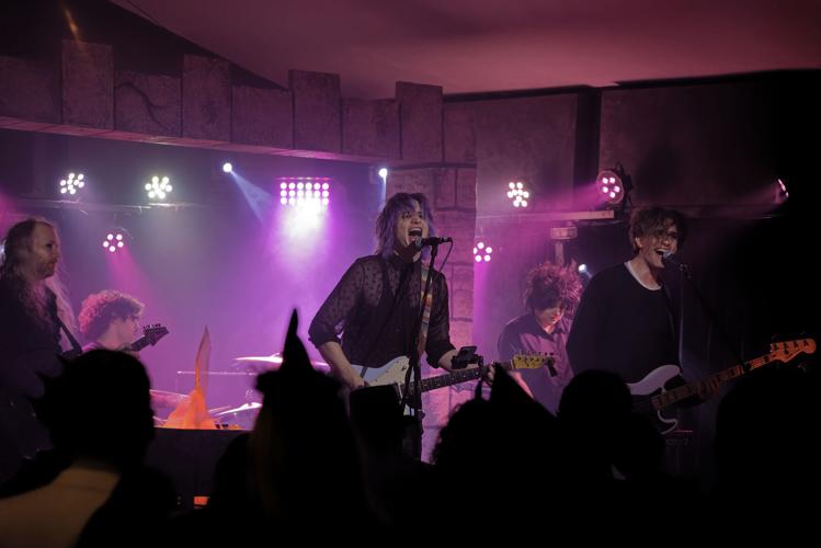 Tayls the Cure 5.jpg