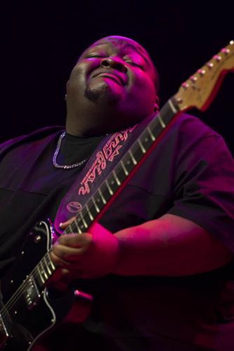 buddy guy (4 of 41).jpg