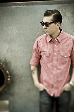 On The Big Surprise Tour, Old Crow Medicine Show, Dave Rawlings, Gillian Welch, Felice Brothers and Justin Townes Earle jam by the seats of their pants