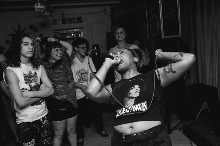 Soul Glo, Sad Baxter, Thirdface and More Warm the House at Drkmttr