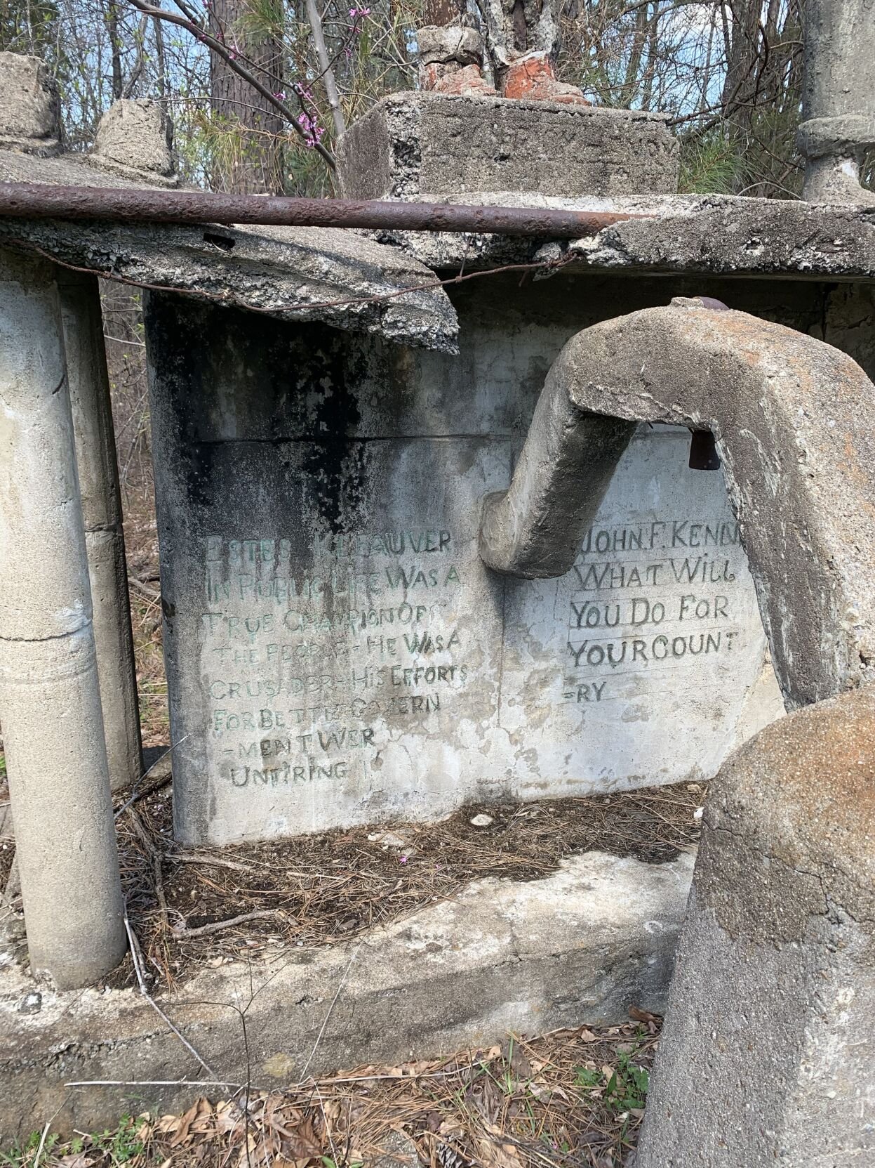 E.T. Wickham's statues in Palmyra, Tenn.