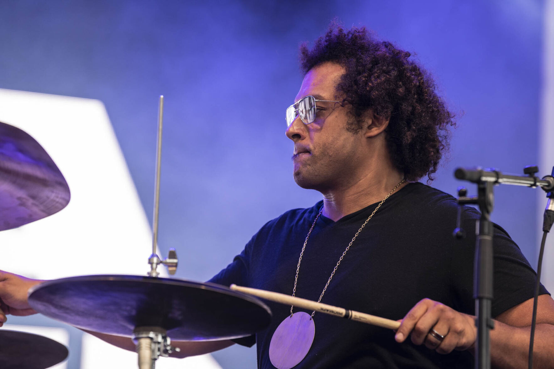 Makaya McCraven-2.jpg