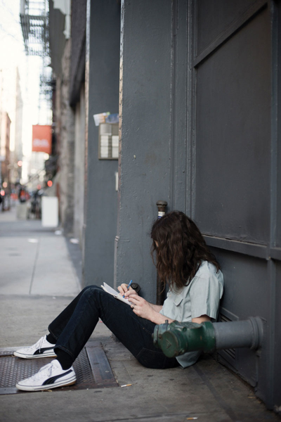 With unassuming prowess and a collaborative spirit, Kurt Vile steps into his adult shoes
