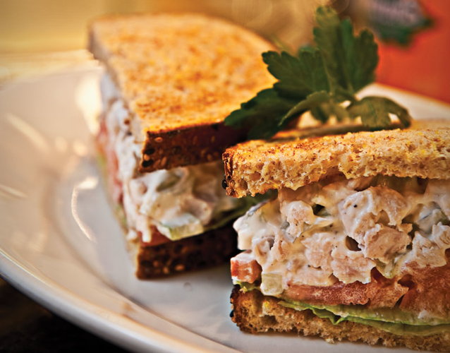 Nordstrom's deli-flavored diner brings its all-American style to Green Hills